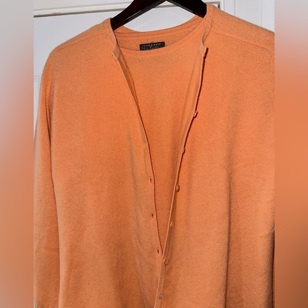 CLASSIQUE ENTIER, PEACH, WOMEN’S CASHMERE LUXURY SHIRT/SWEATER SET       Size: L